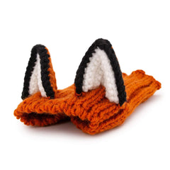 Zoo Snoods Fox Costume elastic neck band demonstrates adjustable fit.