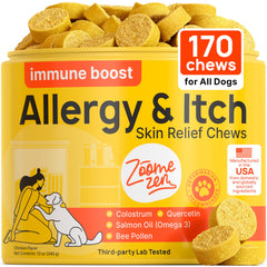 Zoomezen Dog Allergy Chews bottle front highlights itch relief and skin comfort.