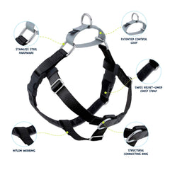 2 Hounds Design Freedom No Pull harness adjustment-points ensure a perfect fit