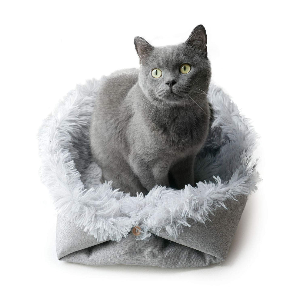 4CLAWS bed-mat flat view showing 24x20 inches for pets