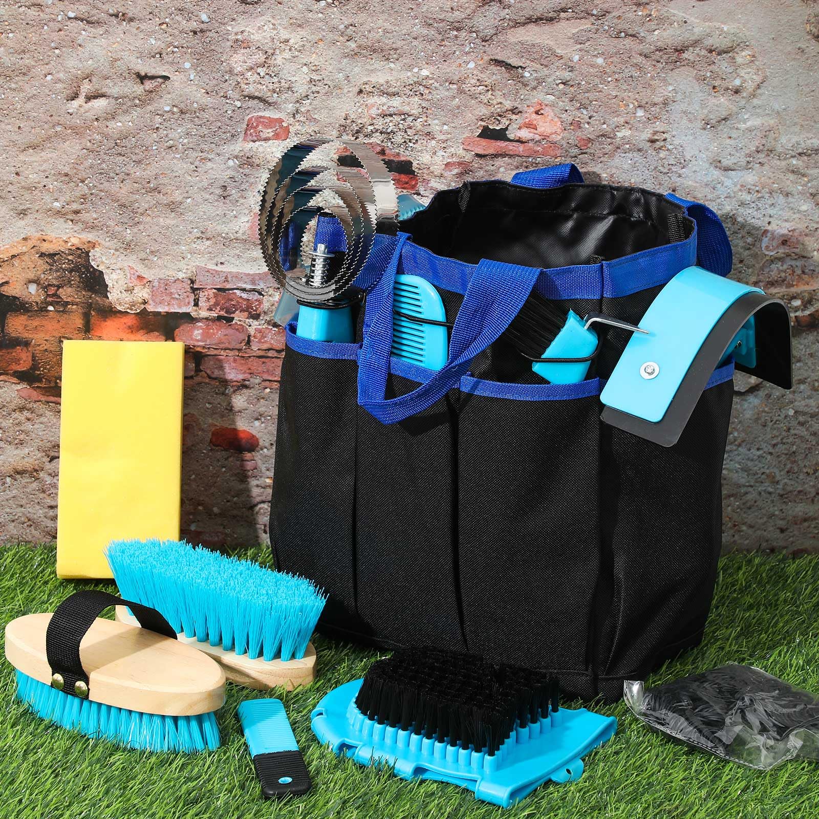 Abbylike soft brush provides gentle cleaning for sensitive areas