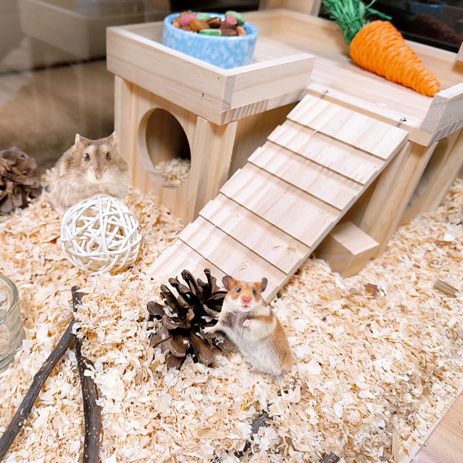 Acsist hamster house wooden roof detail highlighting sturdy construction.