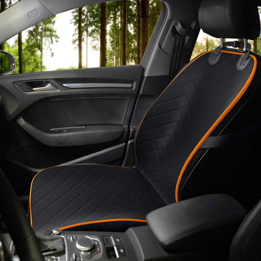 Active Pets side-flaps fit: extra protection during in-car adventures and trips.