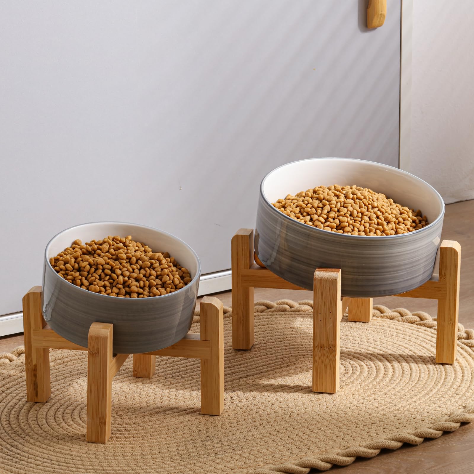 Addggo easy-clean ceramic surface is microwave-safe for quick warming and maintenance
