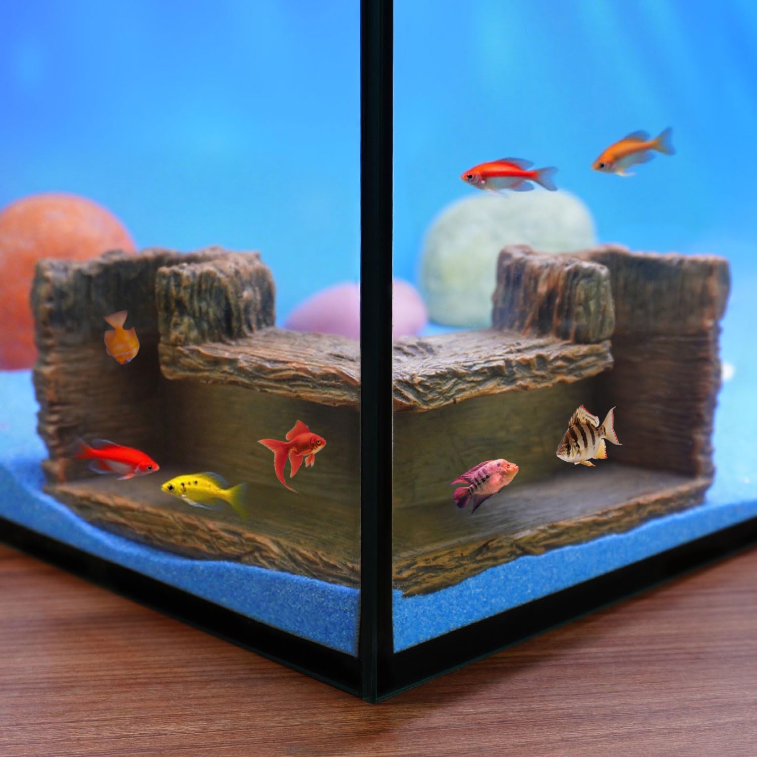 Aiqriwv Underground Resin Stump hideout front view enables up-close fish observation in natural setup.
