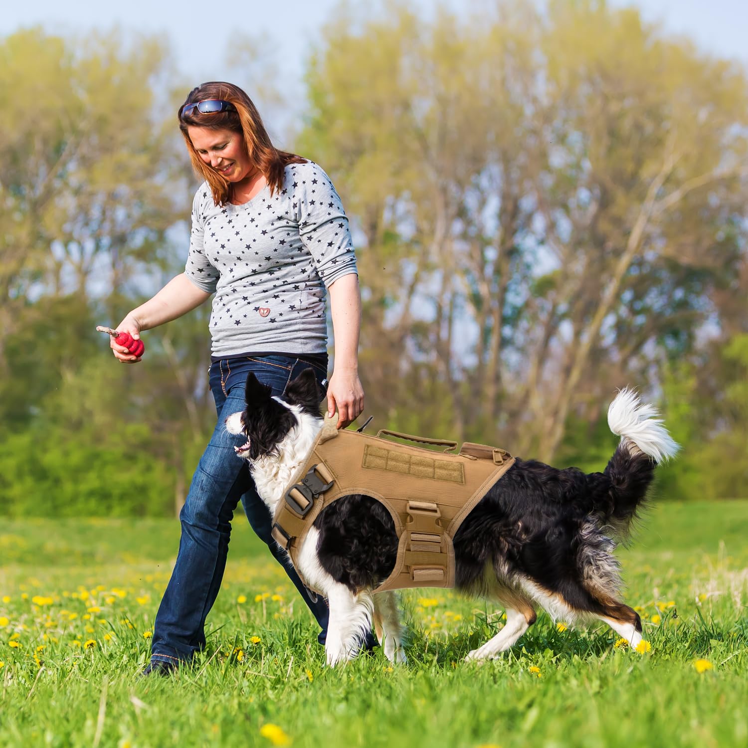 AIWAI soft mesh lining reduces rubbing for comfortable all-day wear.