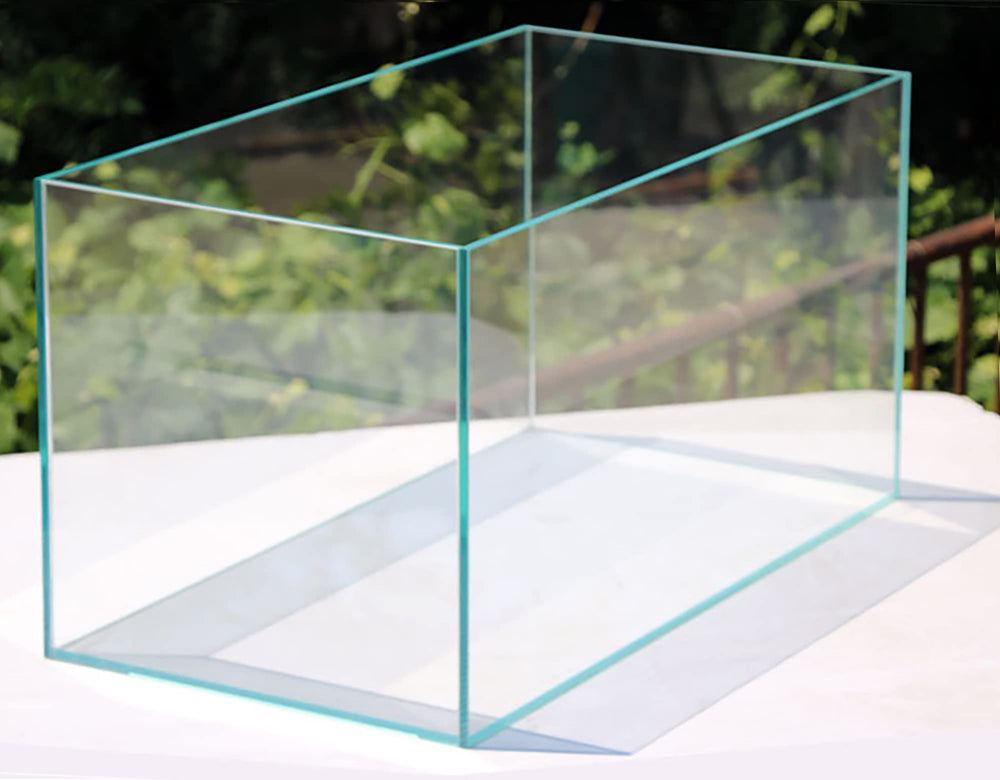Allcolor 6 Gal aquarium includes base mat and cleaning cloth for safe setup.