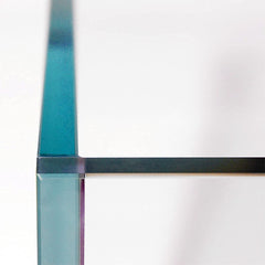 Allcolor Rimless Aquarium front view enables natural display with minimal obstructions