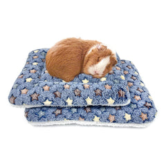 Amakunft guinea-pig-bed-mats-two-pack provide warm naps and easy washing.