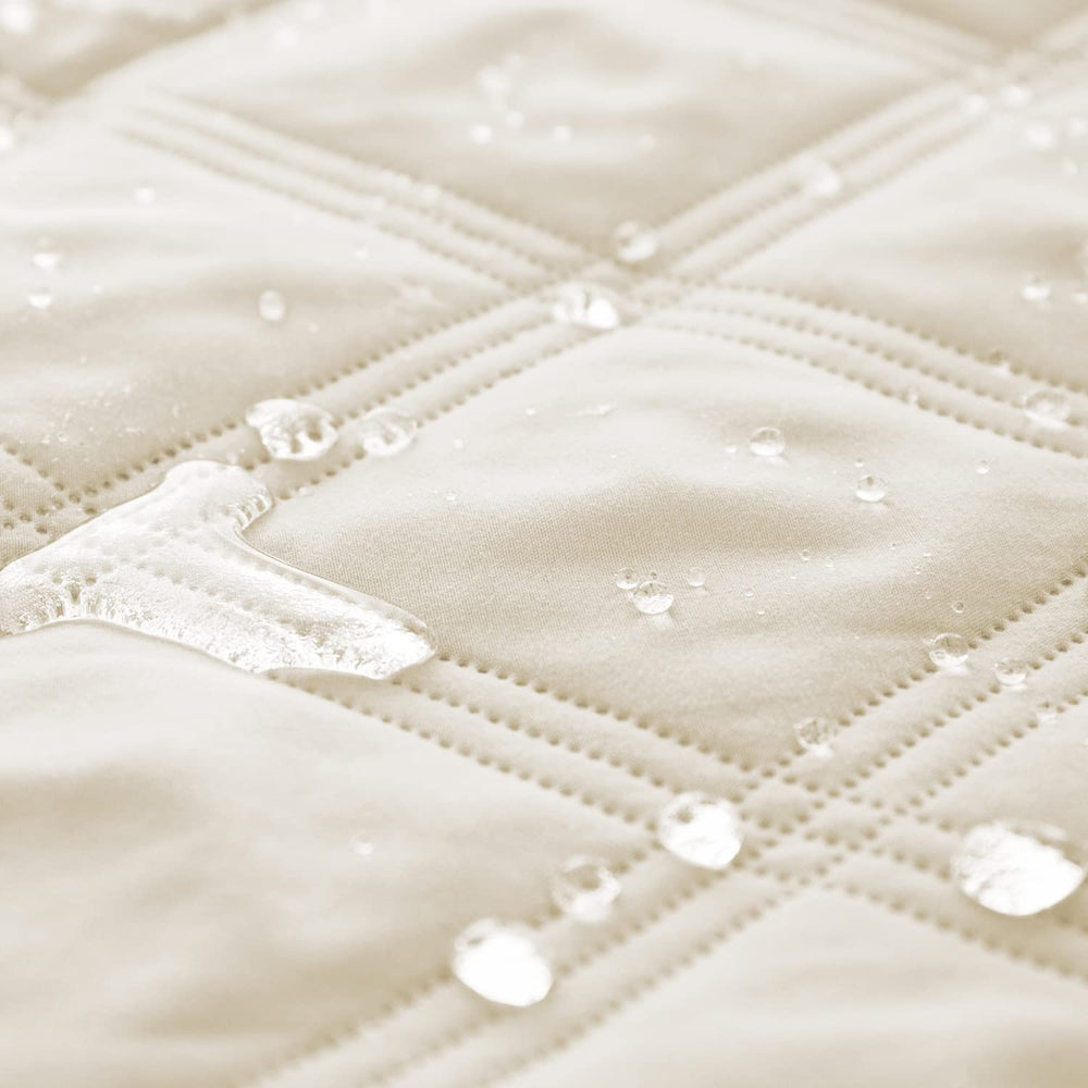 Ameritex anti-slip back dog blanket keeps cover in place on furniture.