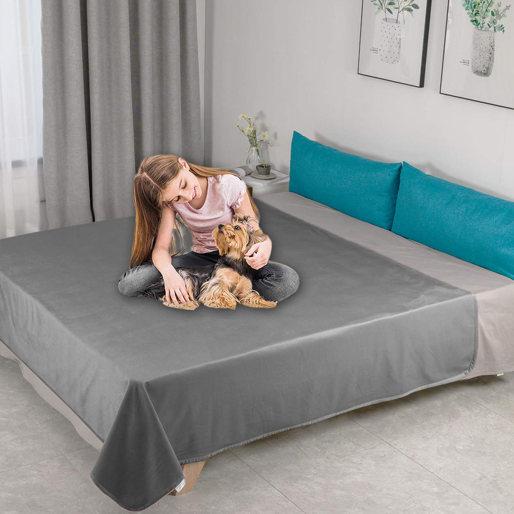 Ameritex Pet Bed Blanket ideal for households with dogs and cats