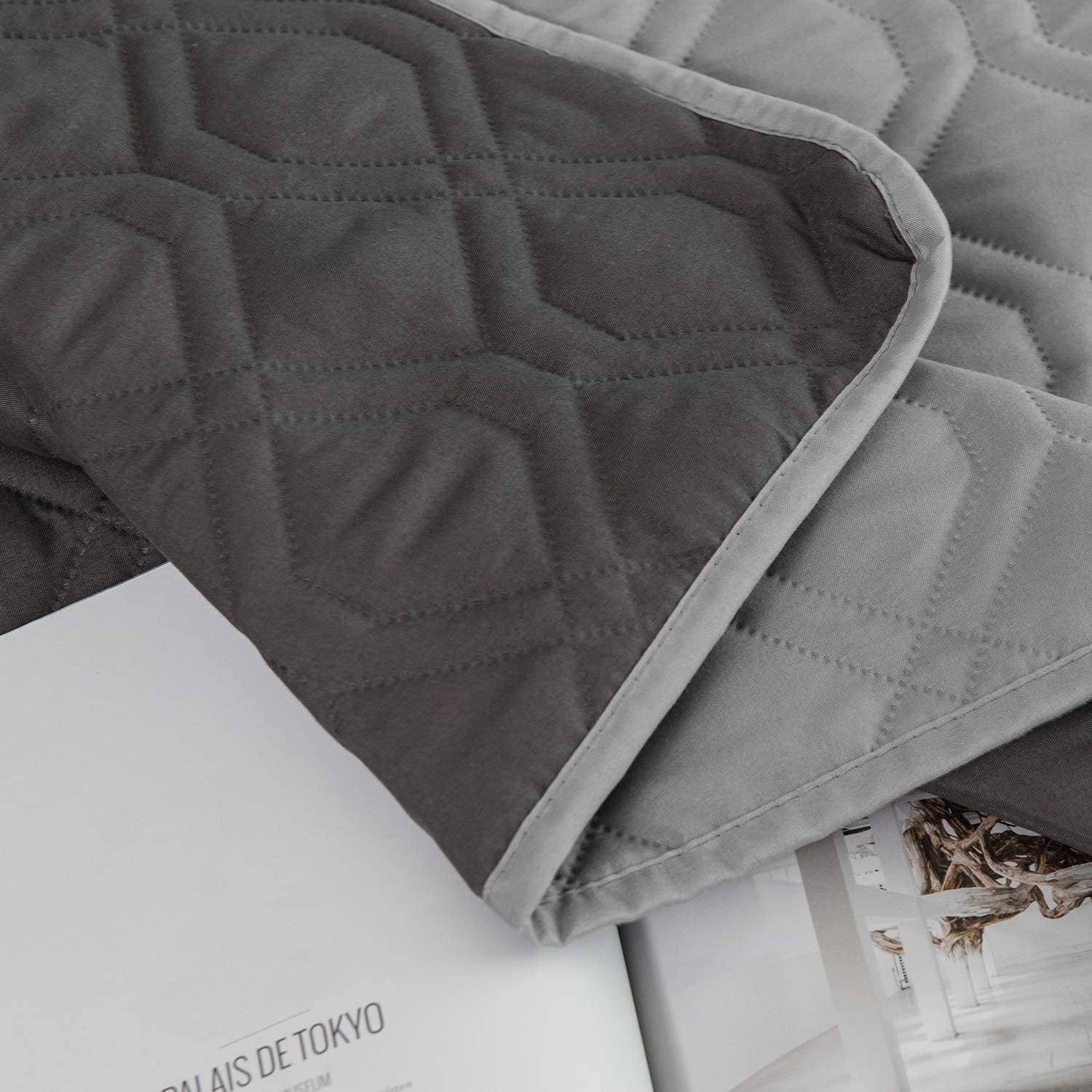 Ameritex waterproof dog bed cover protects beds and couches from moisture