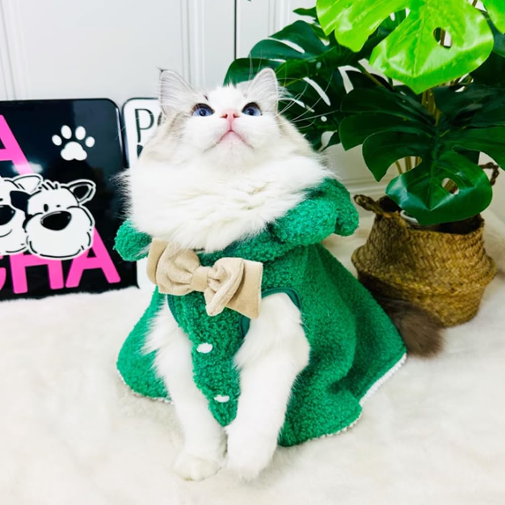 ANIAC holiday-costume set adds festive charm to pet photos