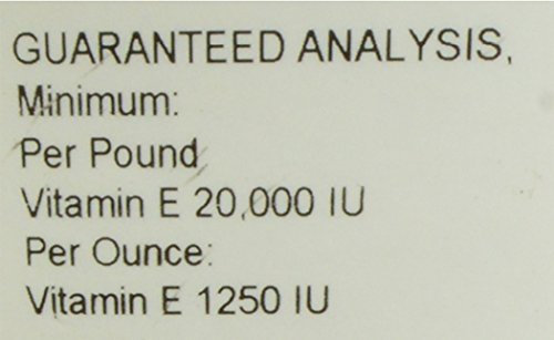 ANIMED Vitamin E Powder pour closeup, mess-free meal addition.