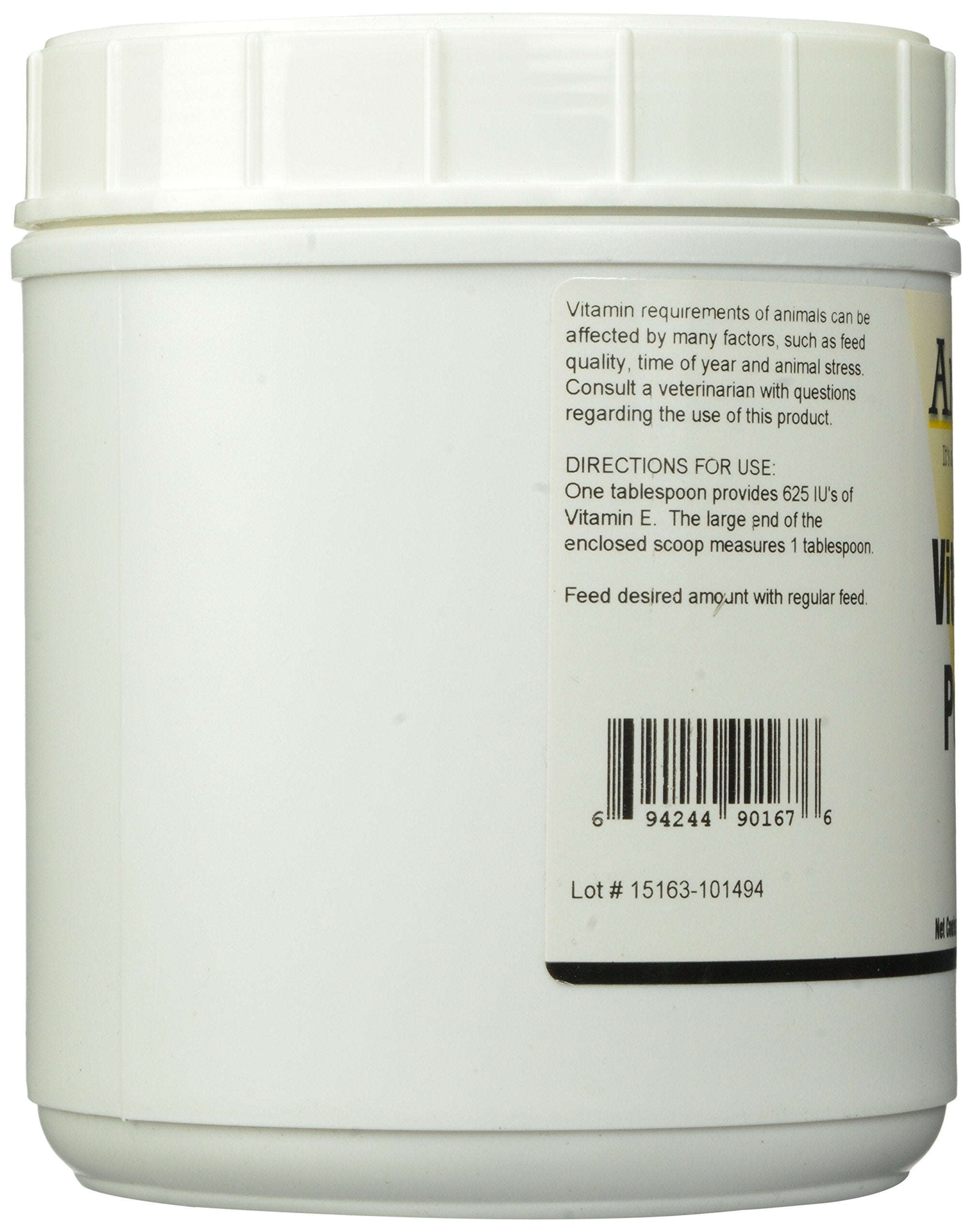 ANIMED Vitamin E Powder mixed into horse feed bowl.