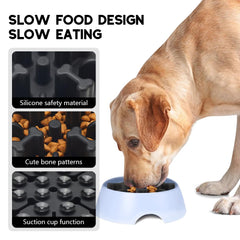 Animire slow feeder with suction base demonstrates anti-slip stability during mealtime.