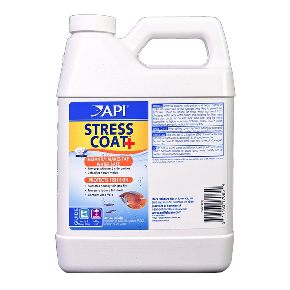 API STRESS COAT bottle pour illustrating immediate water conditioning for safe fish