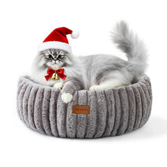 APPKER self-warming cat bed with heat-reflective panel delivers cozy warmth for indoor cats.