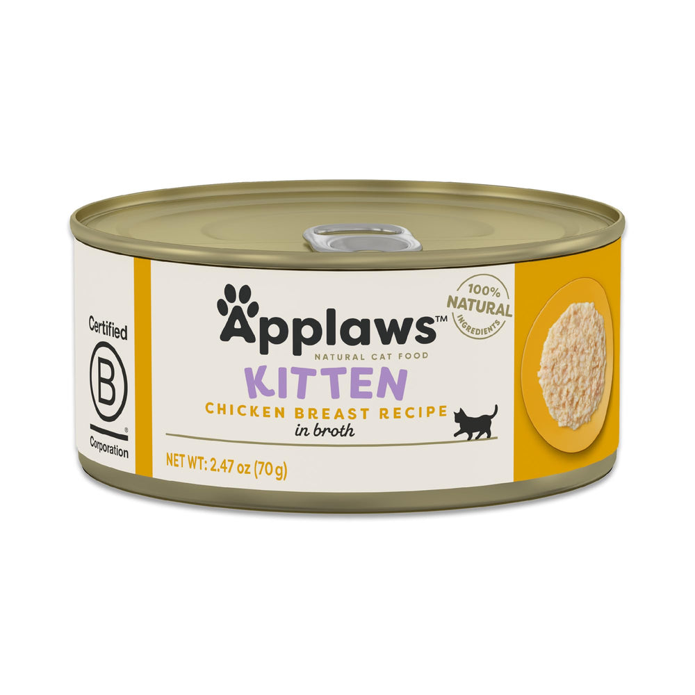 Applaws natural ingredients close-up, highlighting chicken breast in broth.
