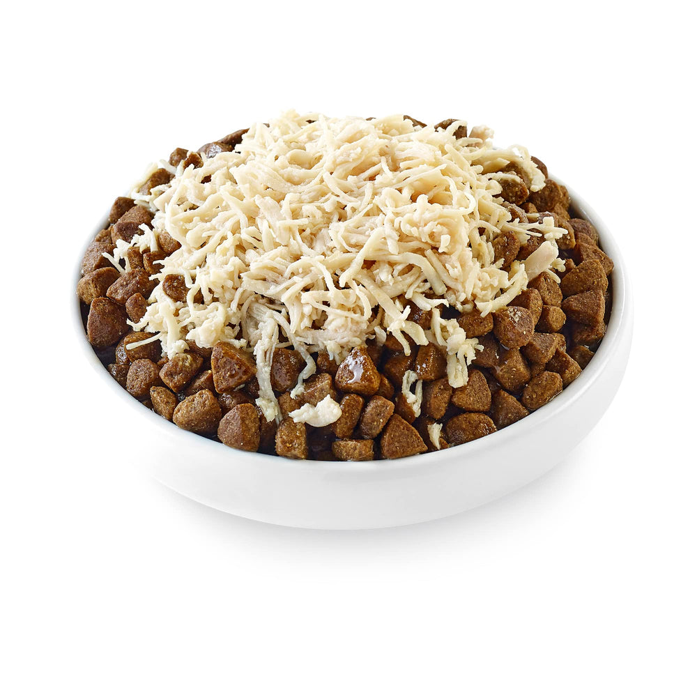 Applaws Taste Toppers chicken-breast-in-broth closeup highlights real protein flavor.