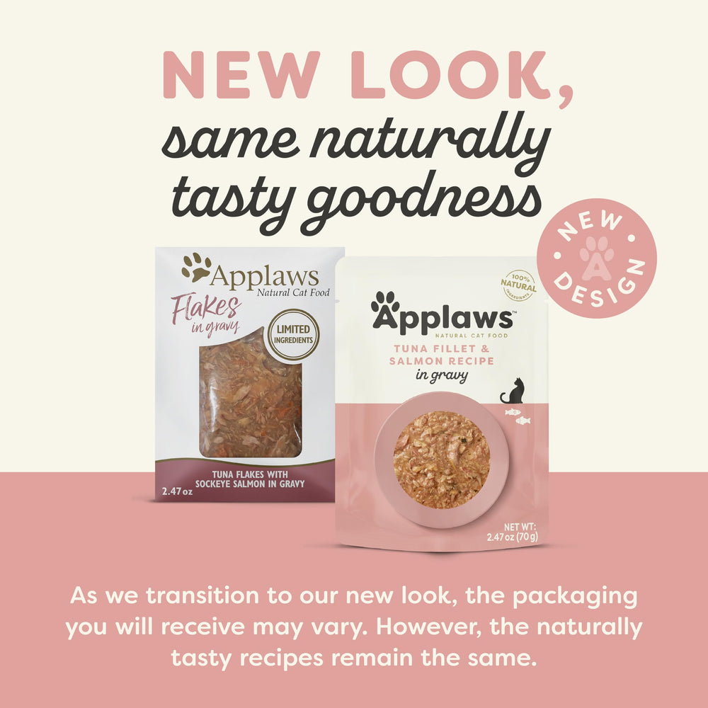 Applaws tuna-salmon gravy pouch close-up highlights transparent ingredients and natural nourishment.