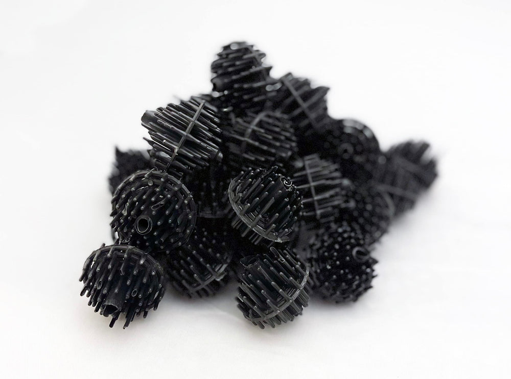 Aquarium Masters bio balls vs lava rock highlight smoother debris passage and consistent surface area.