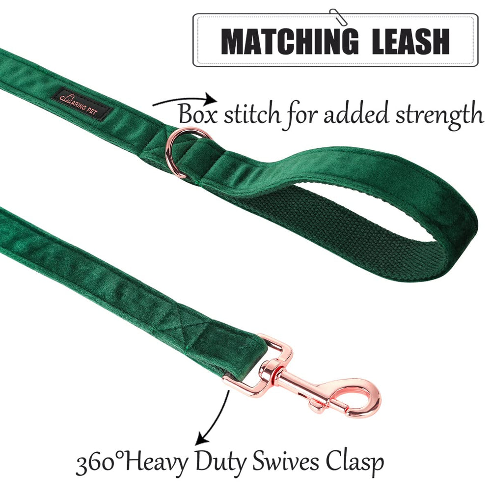 ARING PET velvet dog collar with flower for a chic matching set.