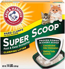Arm & Hammer Super Scoop pour spout demonstrates easy cleanup and low dust.