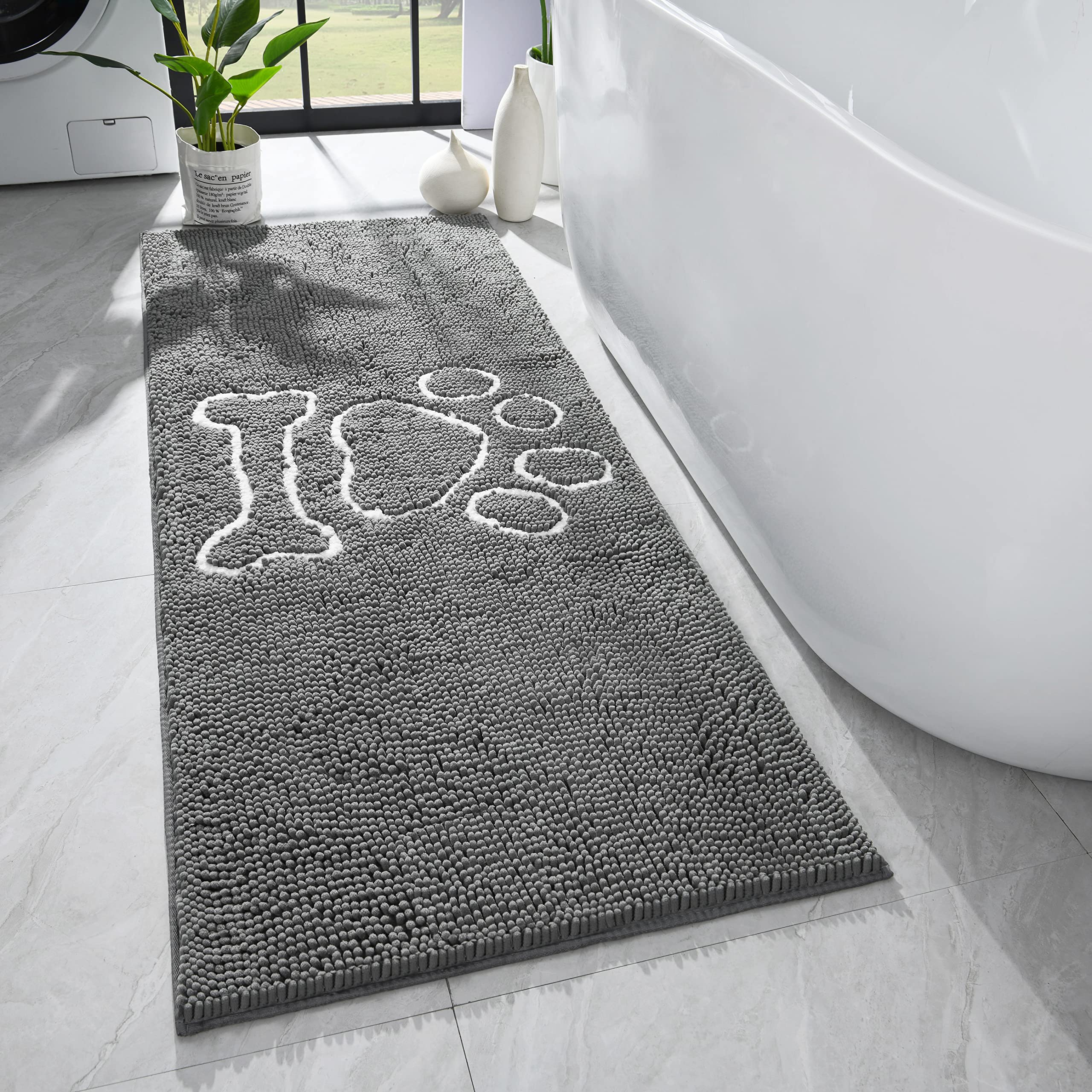 AROGAN chenille mat with anti-slip base for confident paw traction