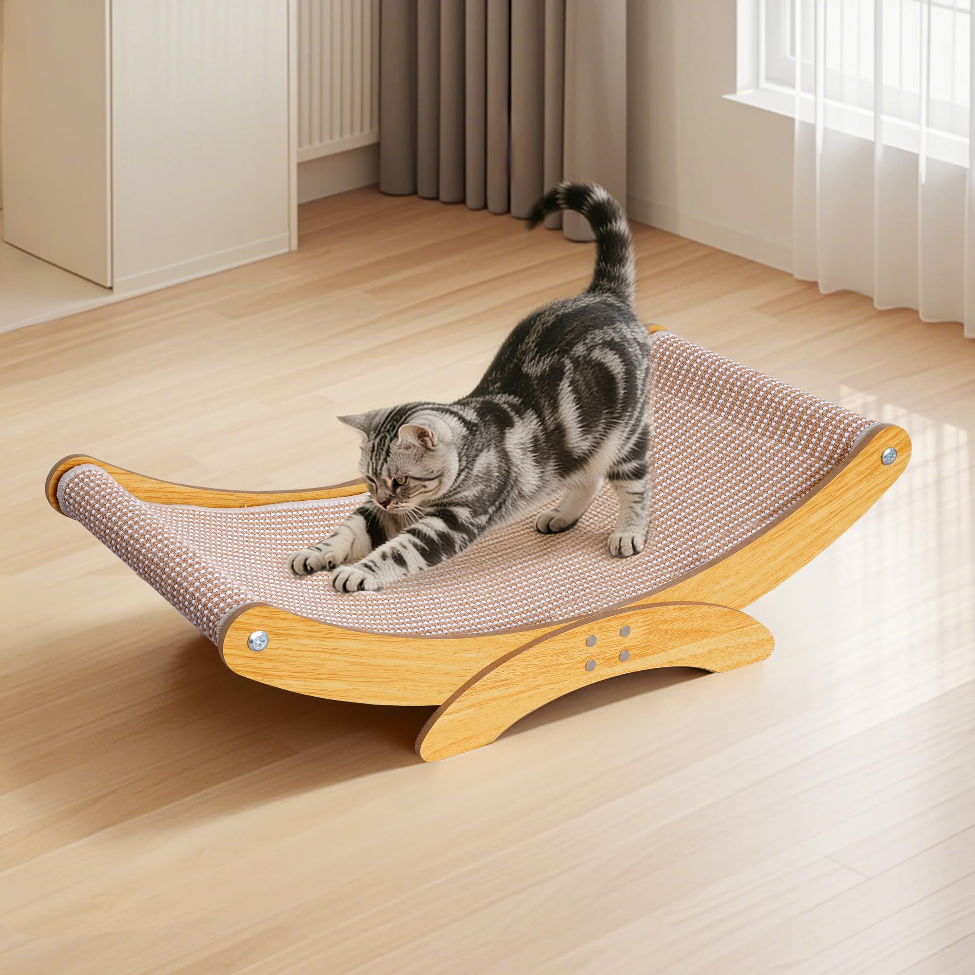 AROPEME ergonomic curve supports secure, deeper sleep for cats.