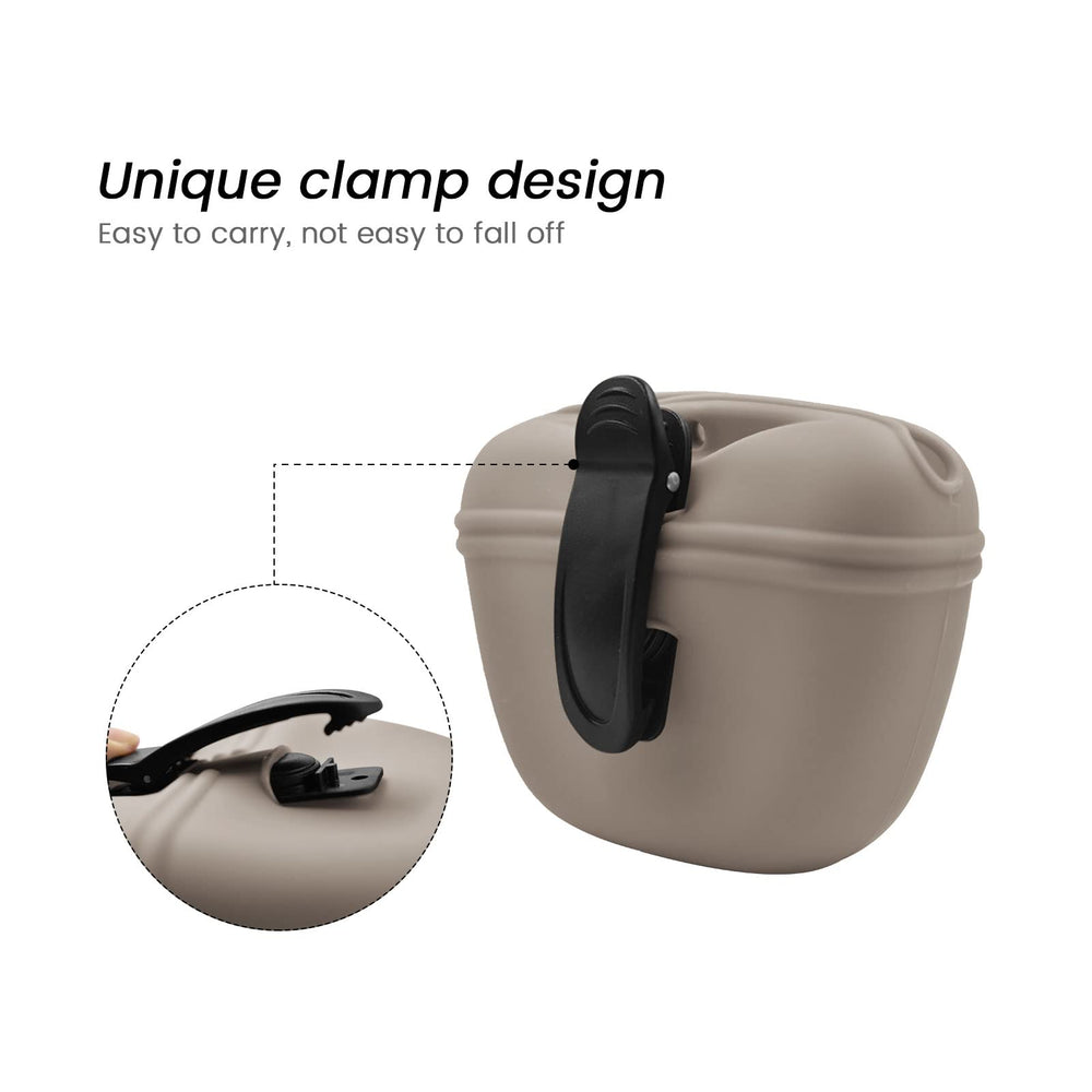 AUDWUD magnetic closing pouch offers easy one-handed access