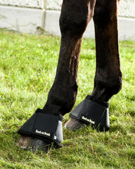 Back on Track Therapeutic Horse Bell Boots material detail, Weltex ceramic-infused material reflects heat for hoof warmth.