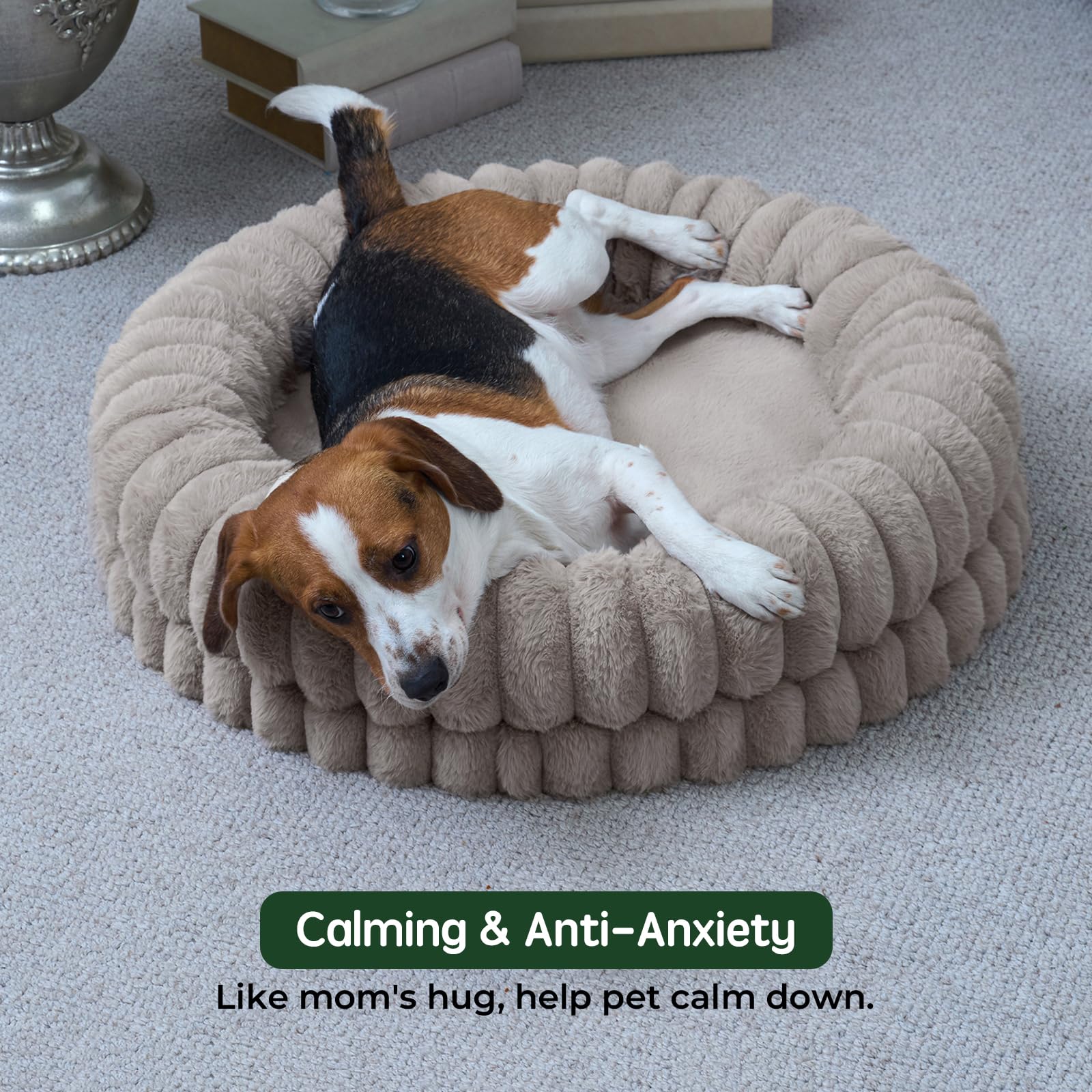 BALANCE Luxury Donut Bed egg-crate bottom detail demonstrates stable shape and even weight distribution.