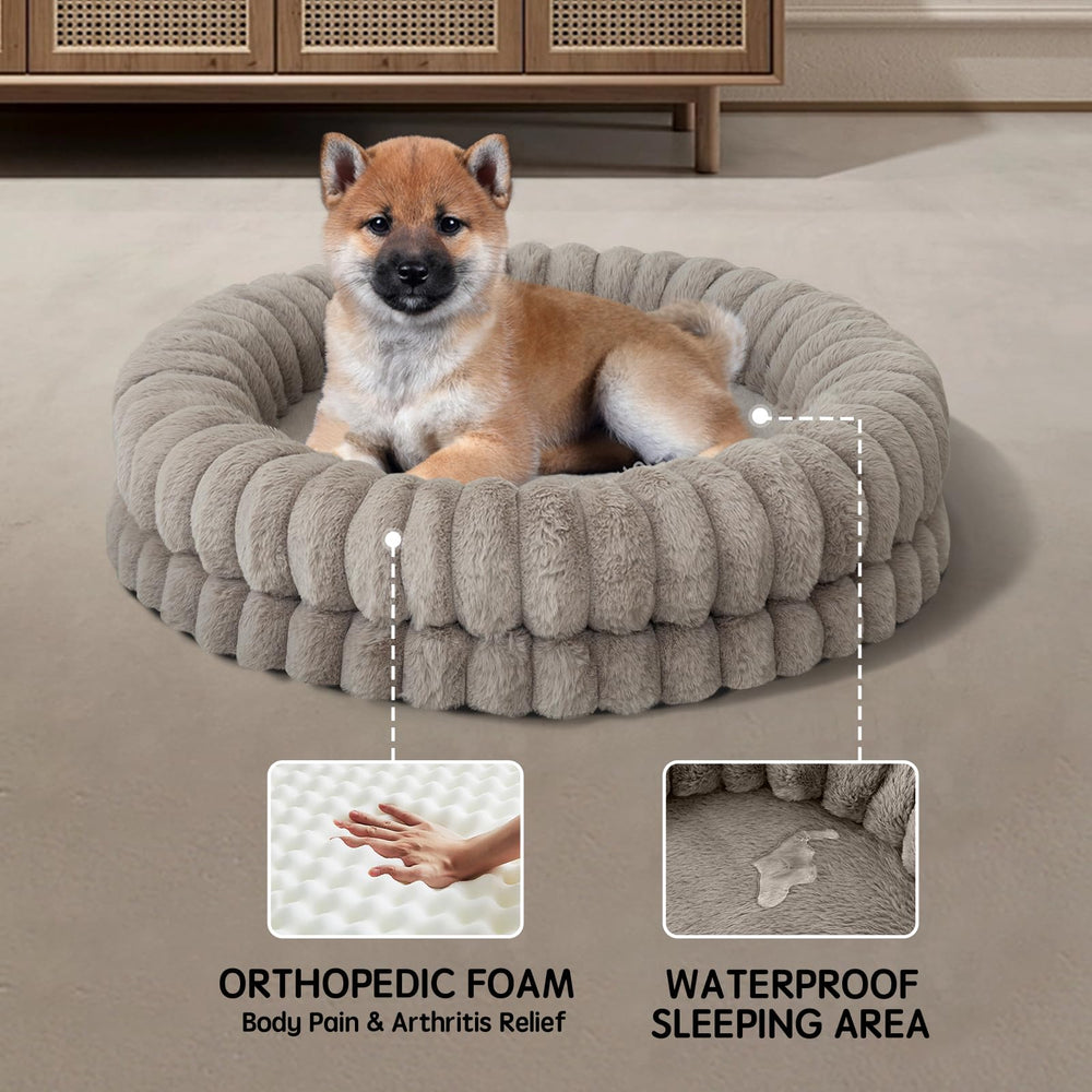 BALANCE Luxury Donut Bed non-shedding plush fabric minimizes mess while staying soft.
