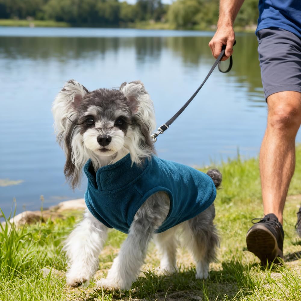 BAOBICUTE pullover design shows easy on/off and full mobility during bathroom breaks
