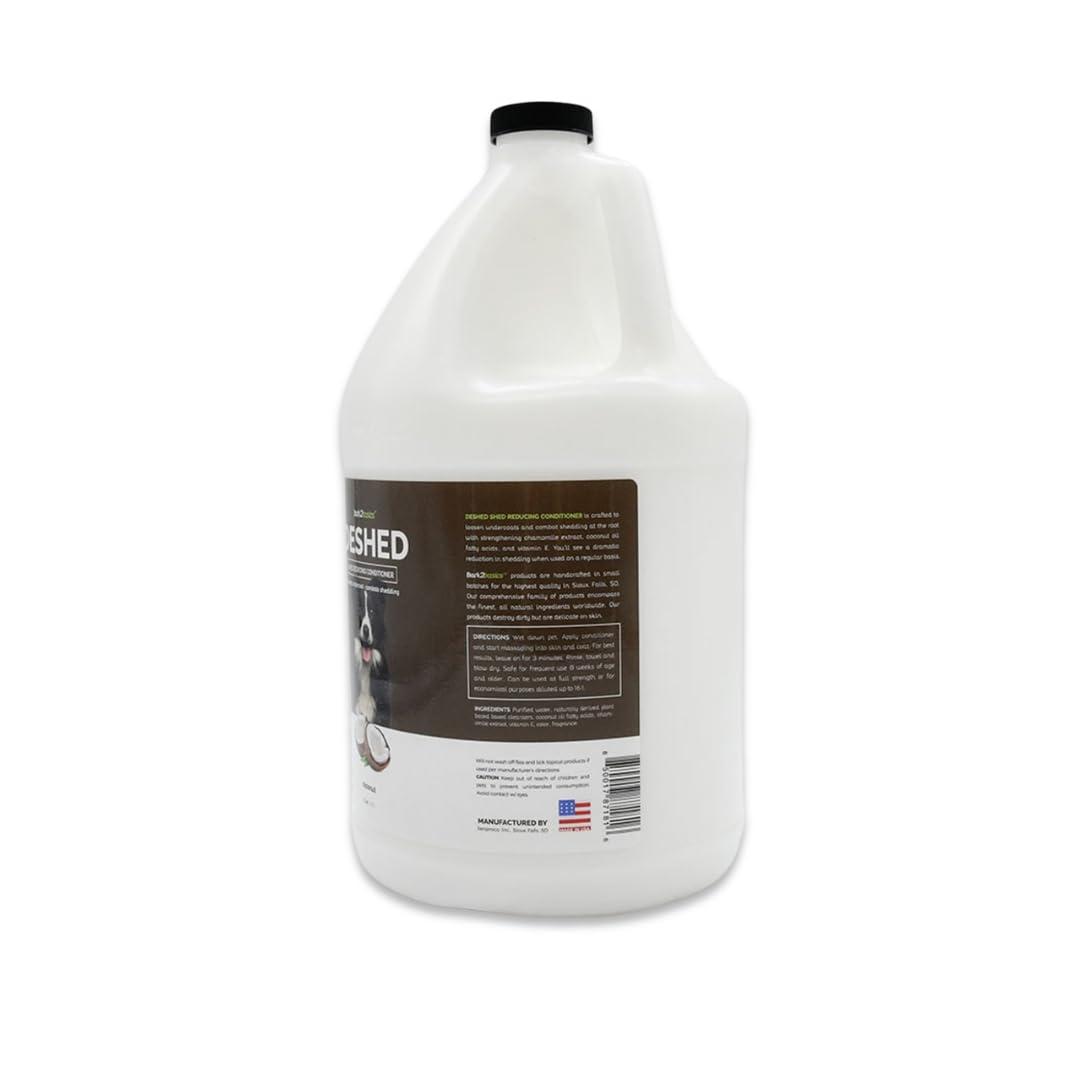 Bark2Basics DeShedding coat-moisture demonstrates deep conditioning.