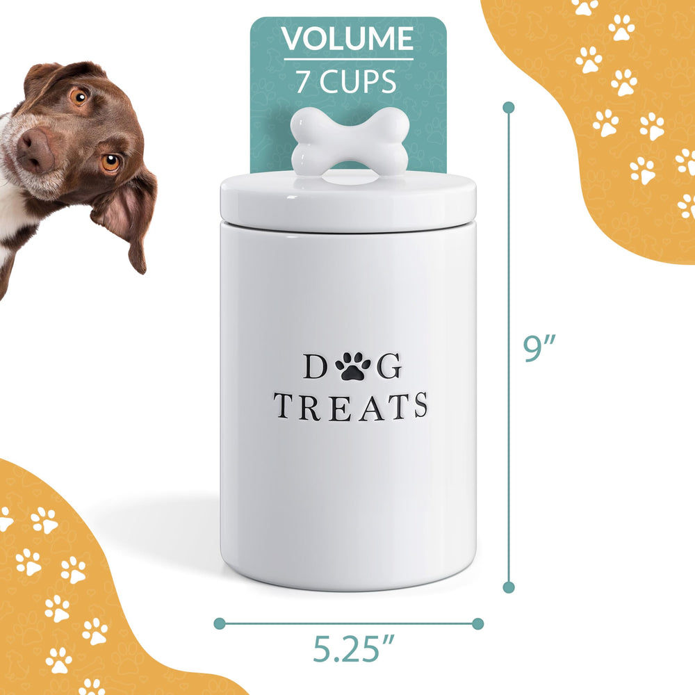 Barnyard Designs 56oz capacity canister ideal for dry treats and snacks