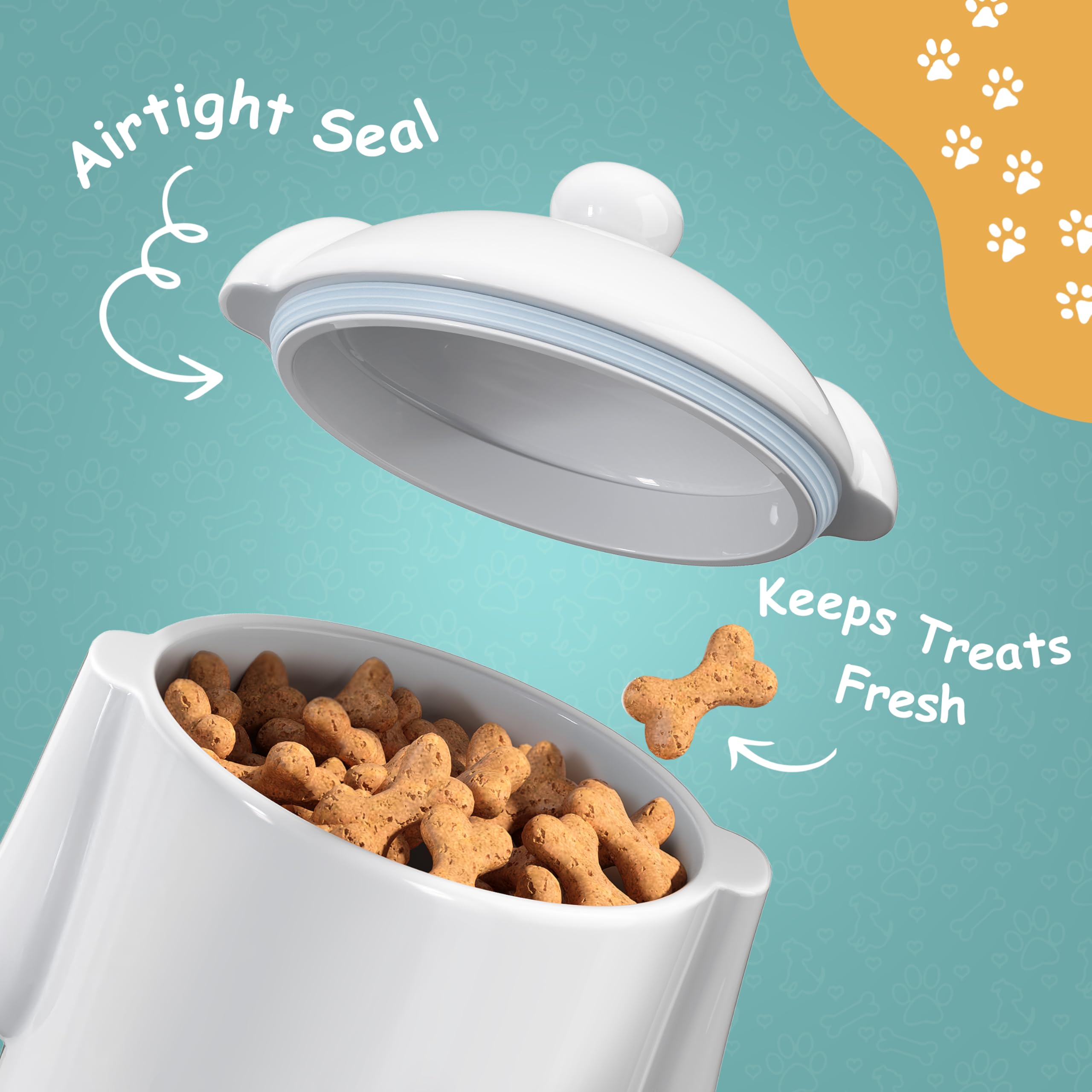 Barnyard Designs airtight lid with silicone ring keeps pet food dry and fresh.