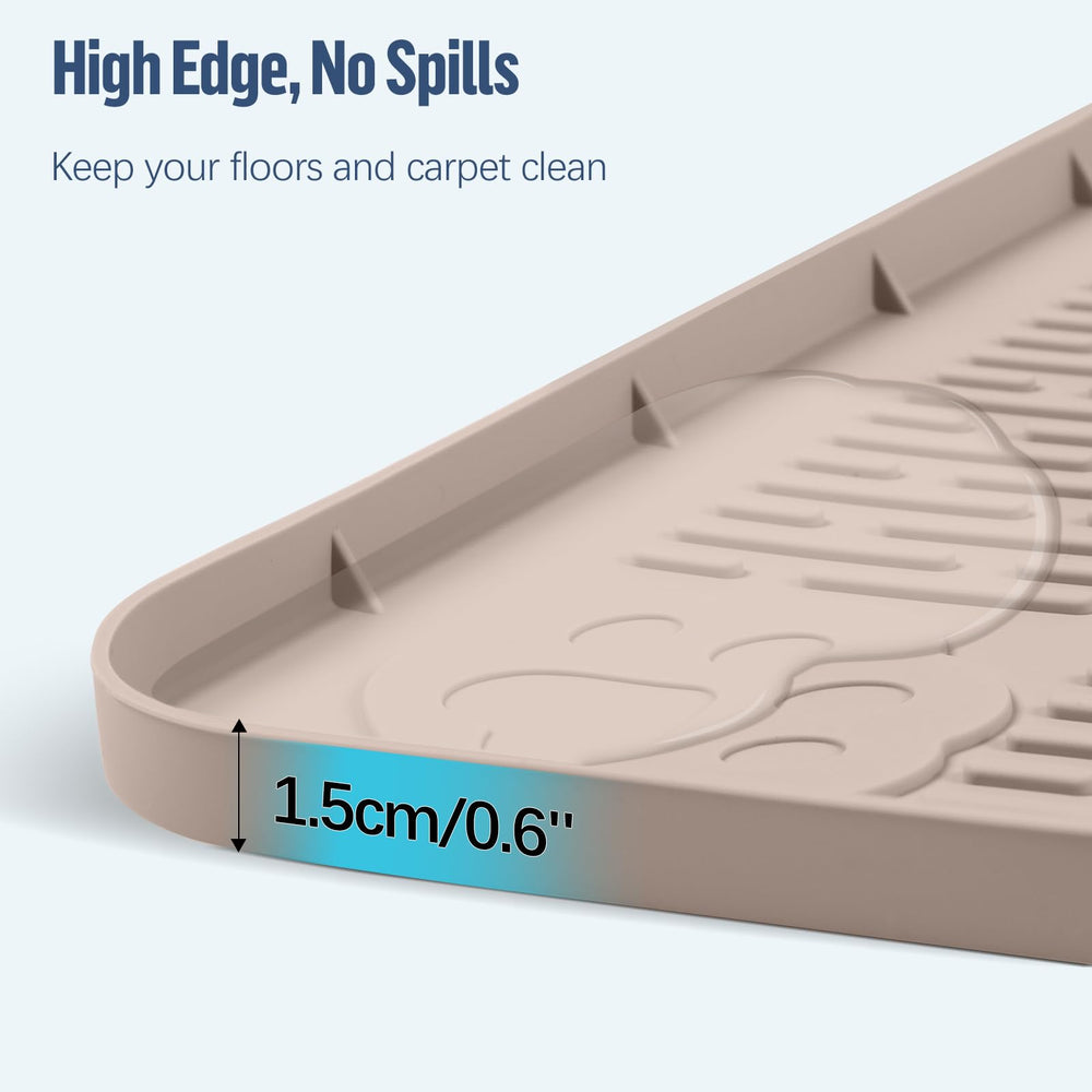 Bartuke pee pad holder silicone mat is easy to wipe and reuse.