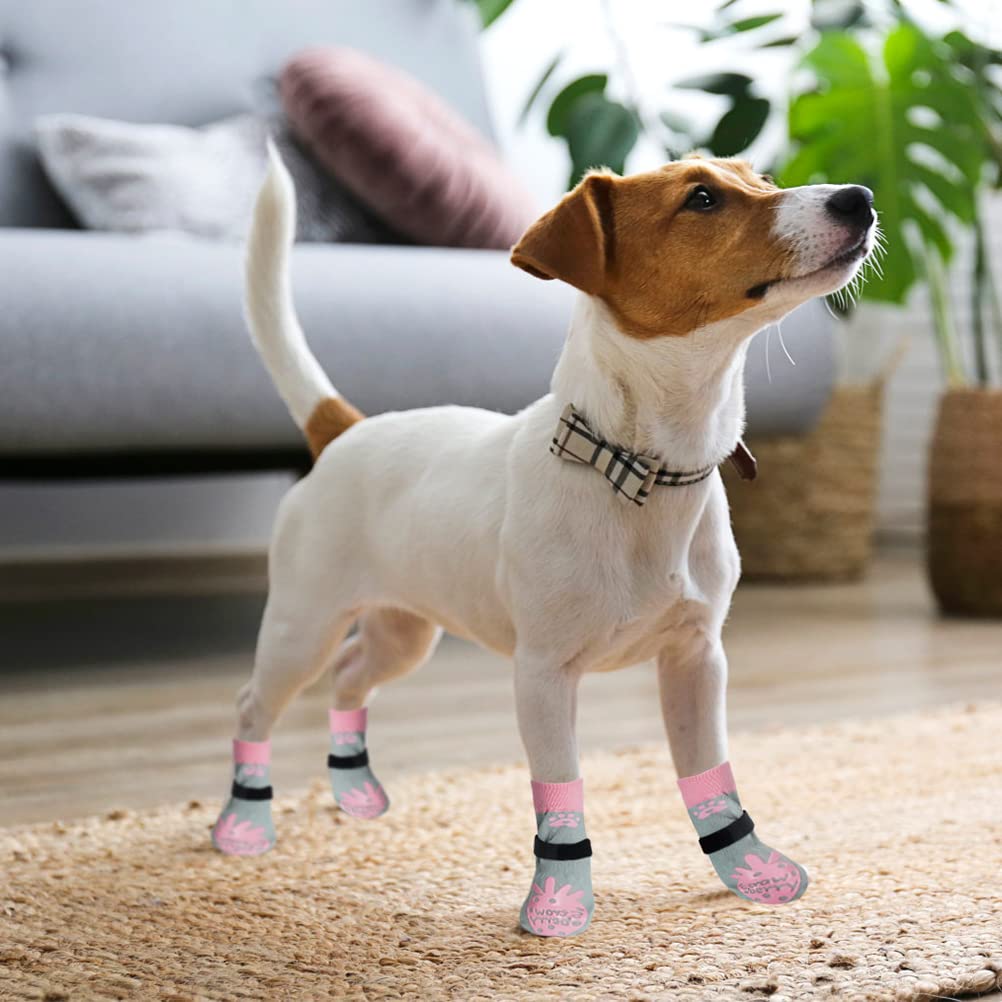 BEAUTYZOO holiday snowflake design socks make a thoughtful gift for dogs.