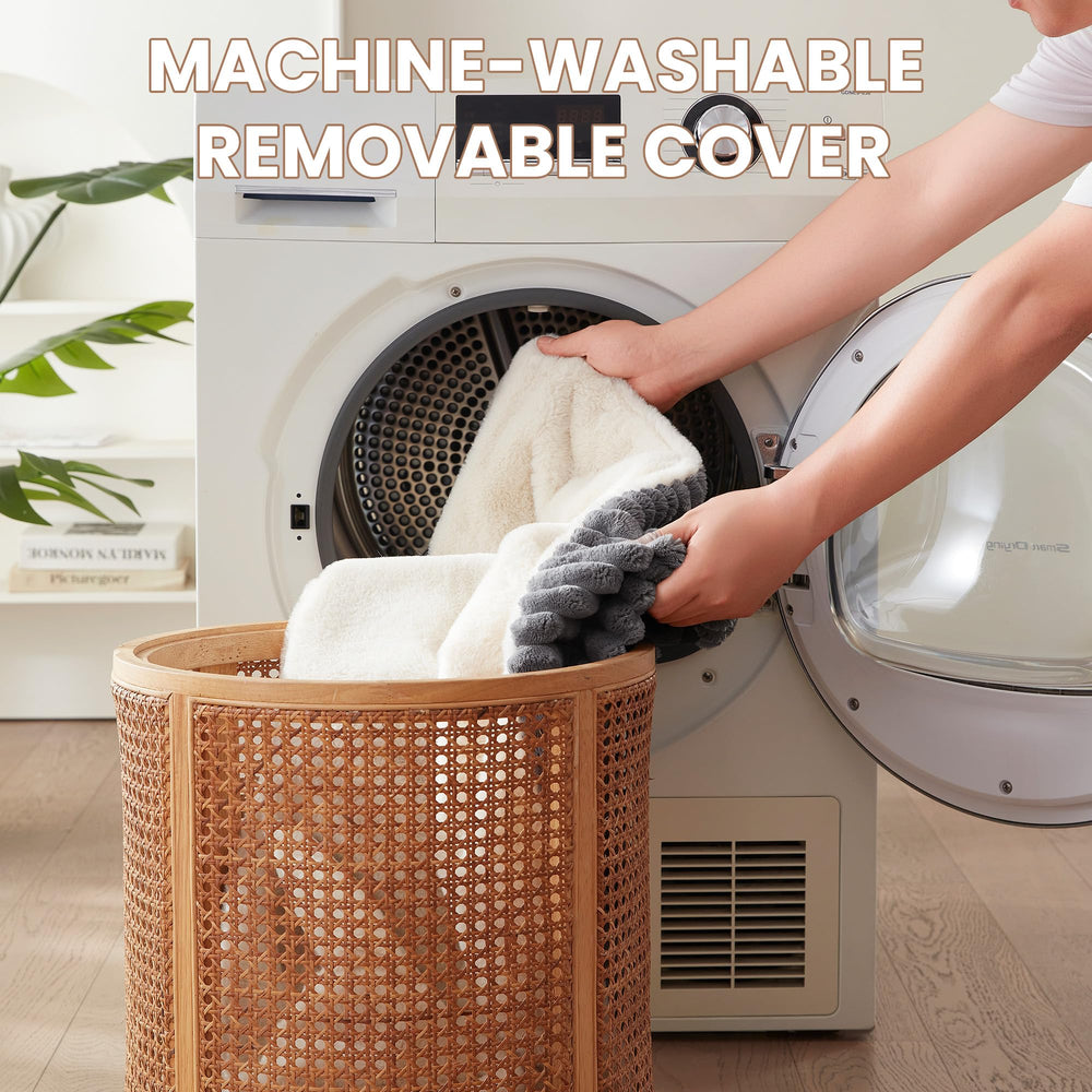 BedStill heavyweight fabric enhances durability for everyday pet use.