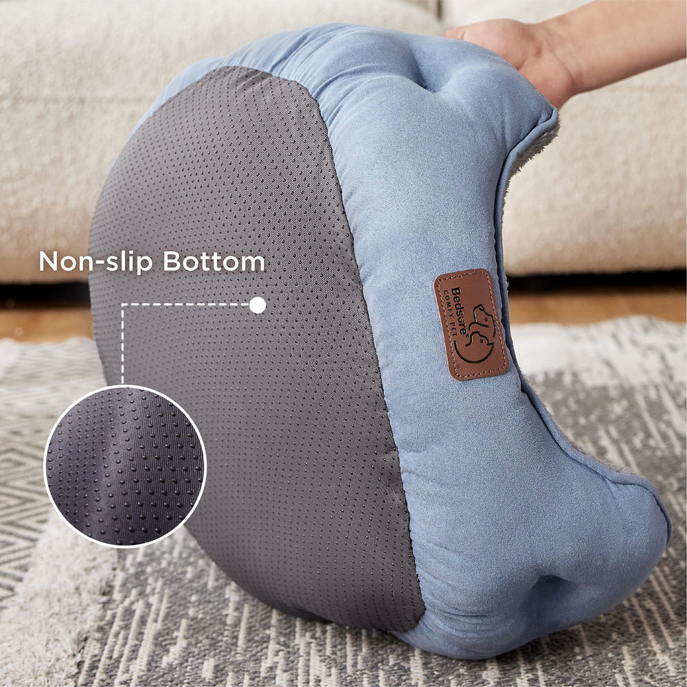 Bedsure Allure 20in bed features ultra-soft filling that retains loft for lasting comfort.