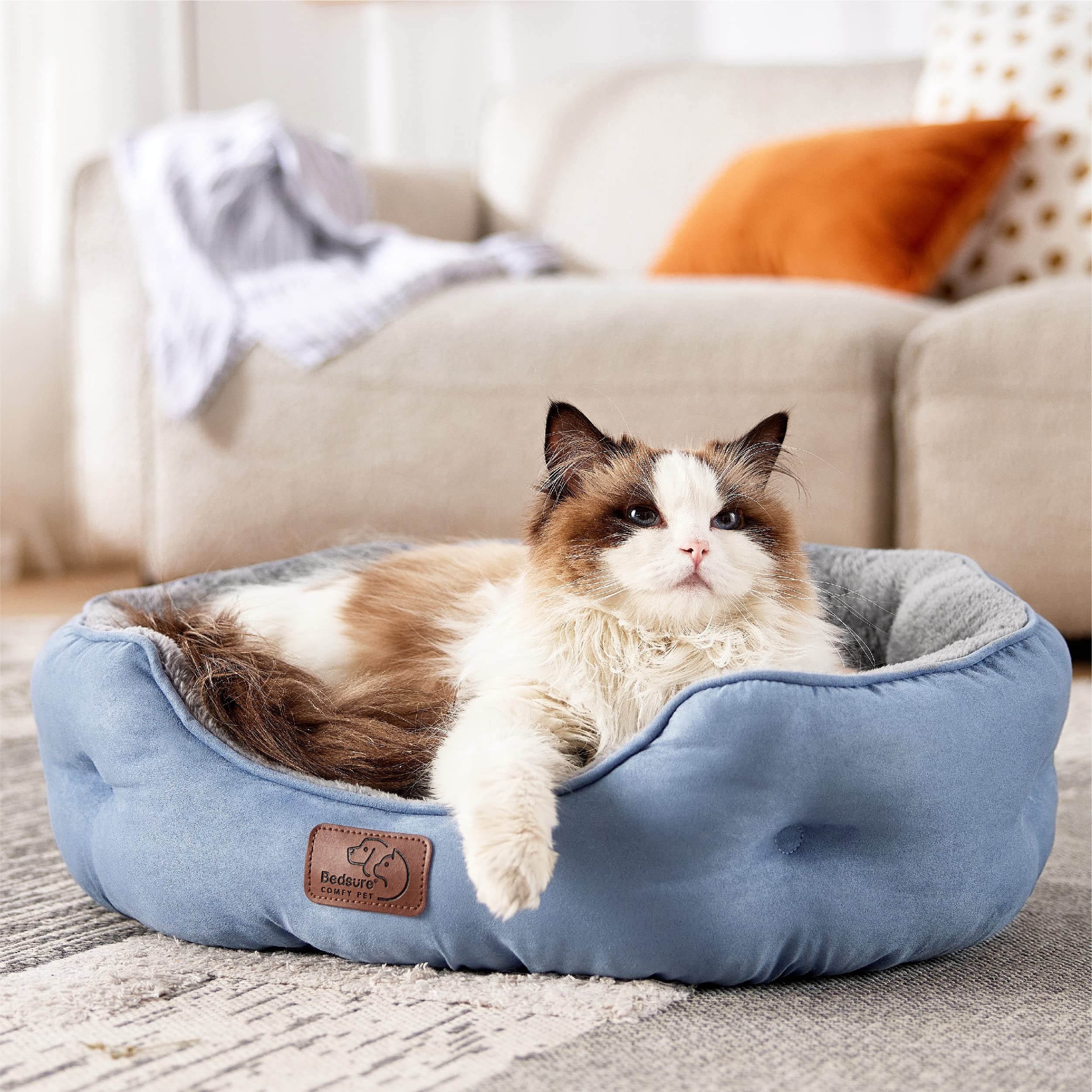 Bedsure Allure round bed ideal for small dogs and indoor cats use.
