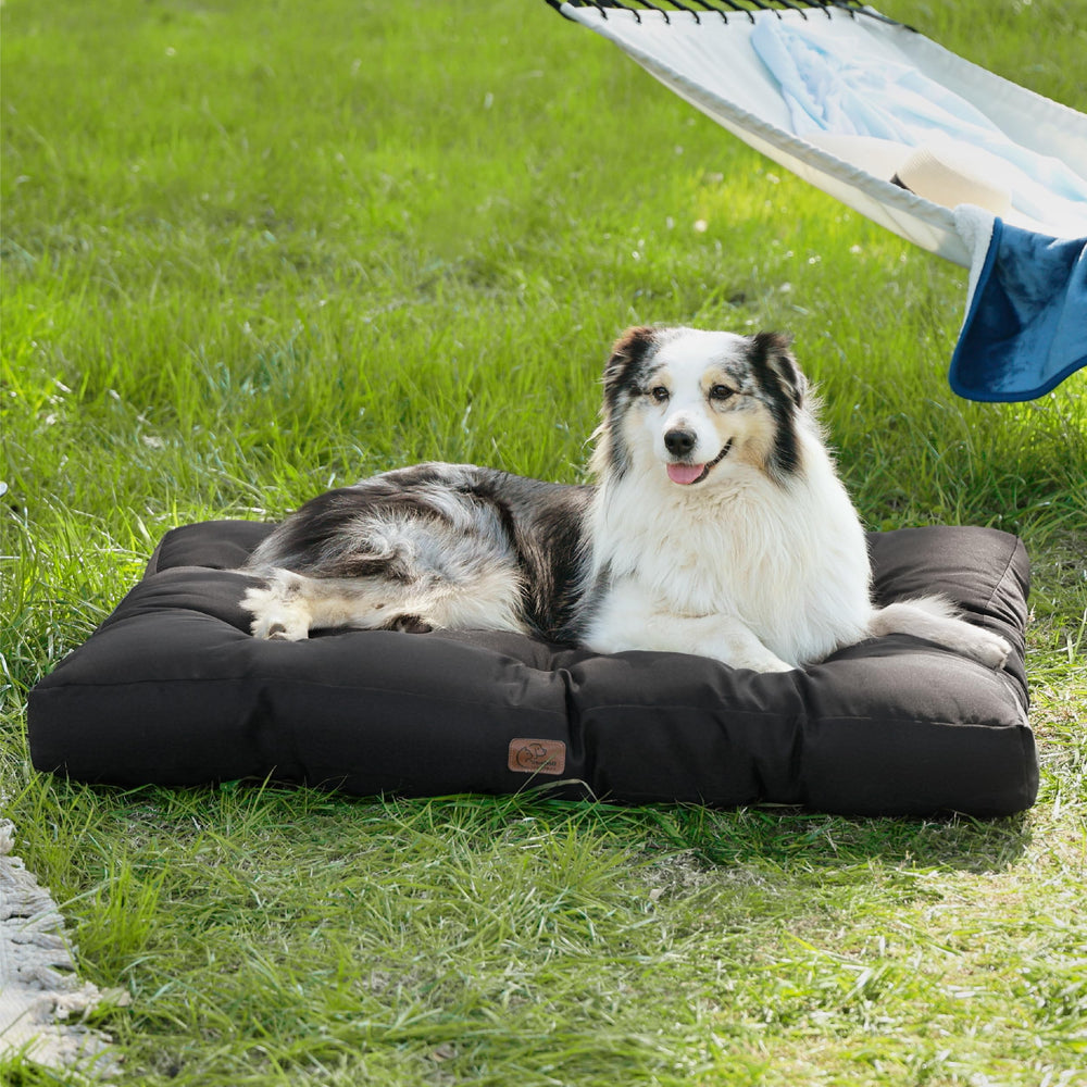Bedsure-black-pet-bed-xl-dog suitable for crate use and travel.