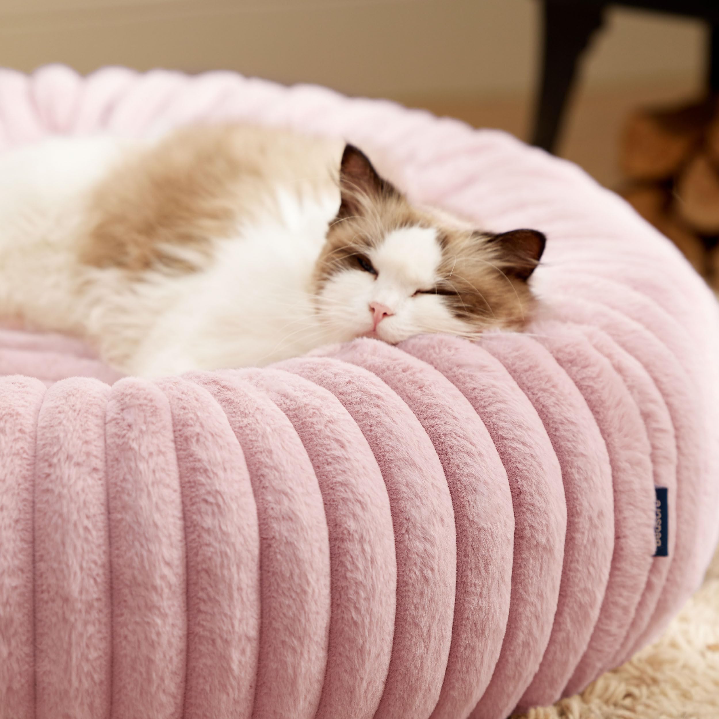 Bedsure cat bed-safe-dense-support supports joints with 1:1 foam and polyfill.