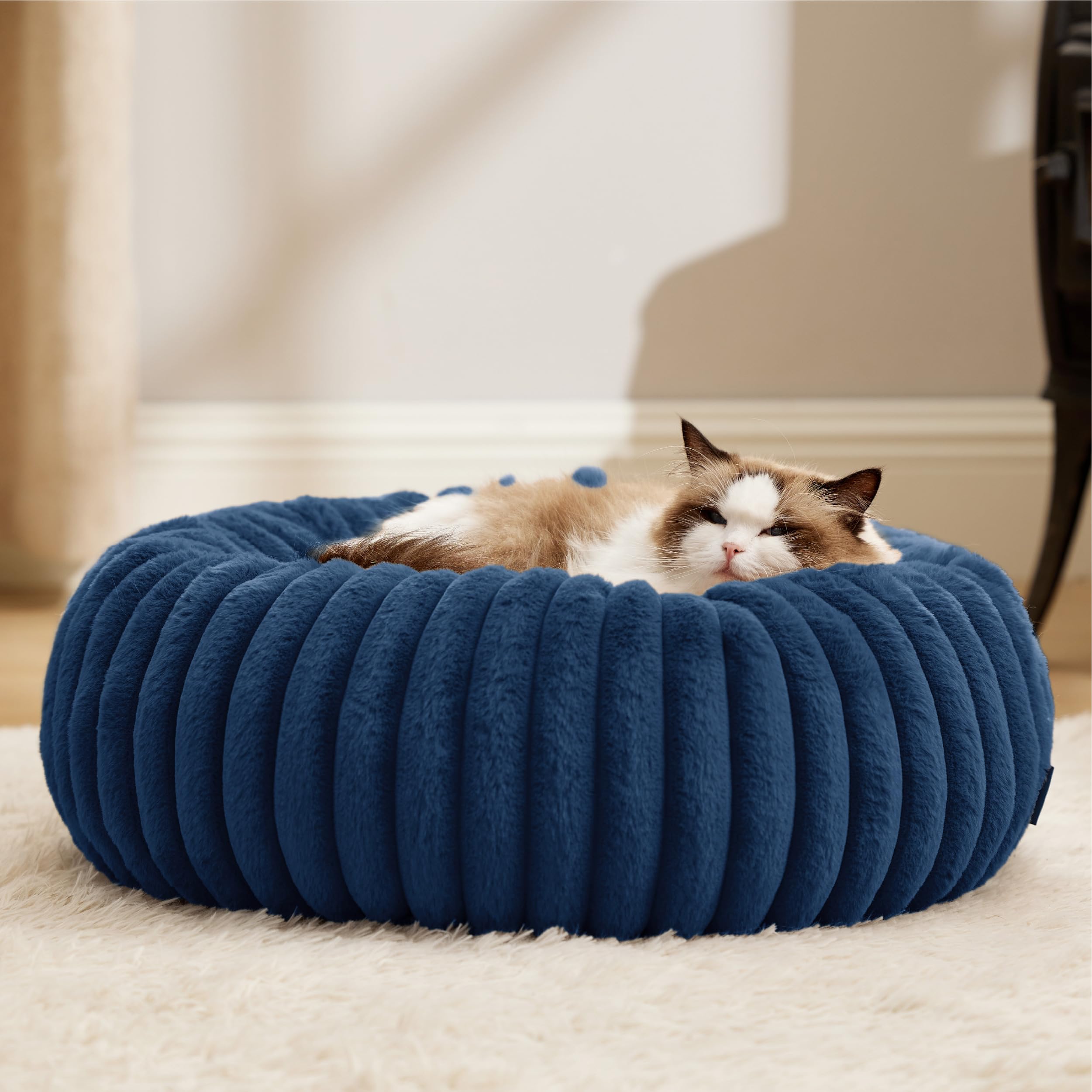 Bedsure cozy donut bed creates a safe snuggle nook.
