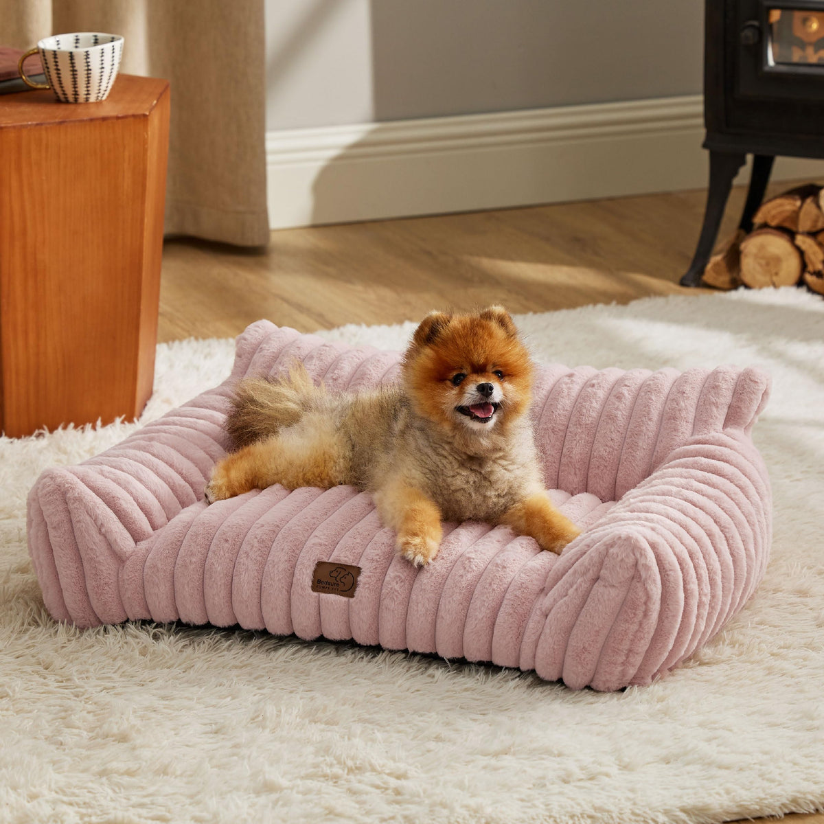 Bedsure cute cat couch front view, plush bed ideal for calm naps.