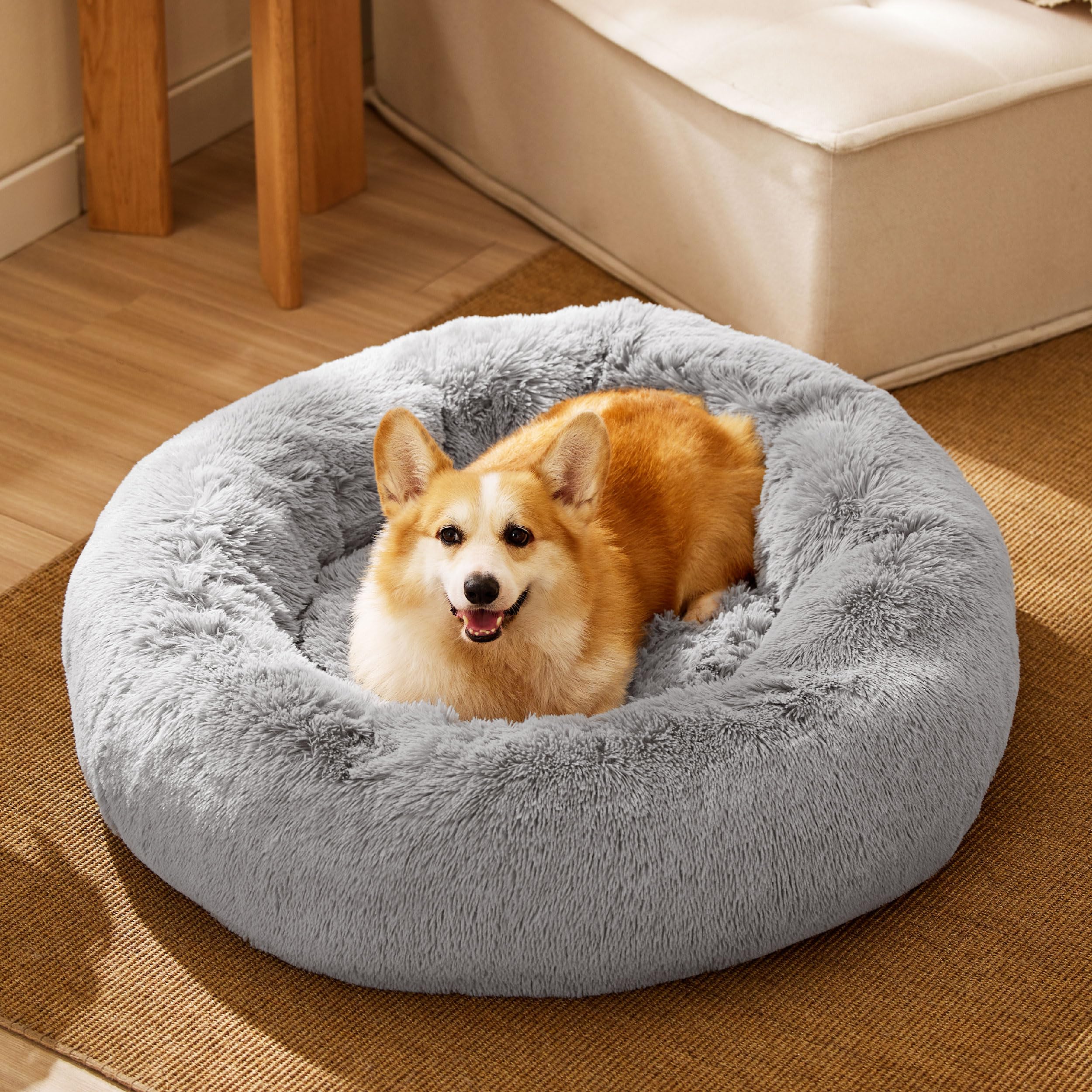 Bedsure machine-washable XS–M bed makes cleaning quick and easy.