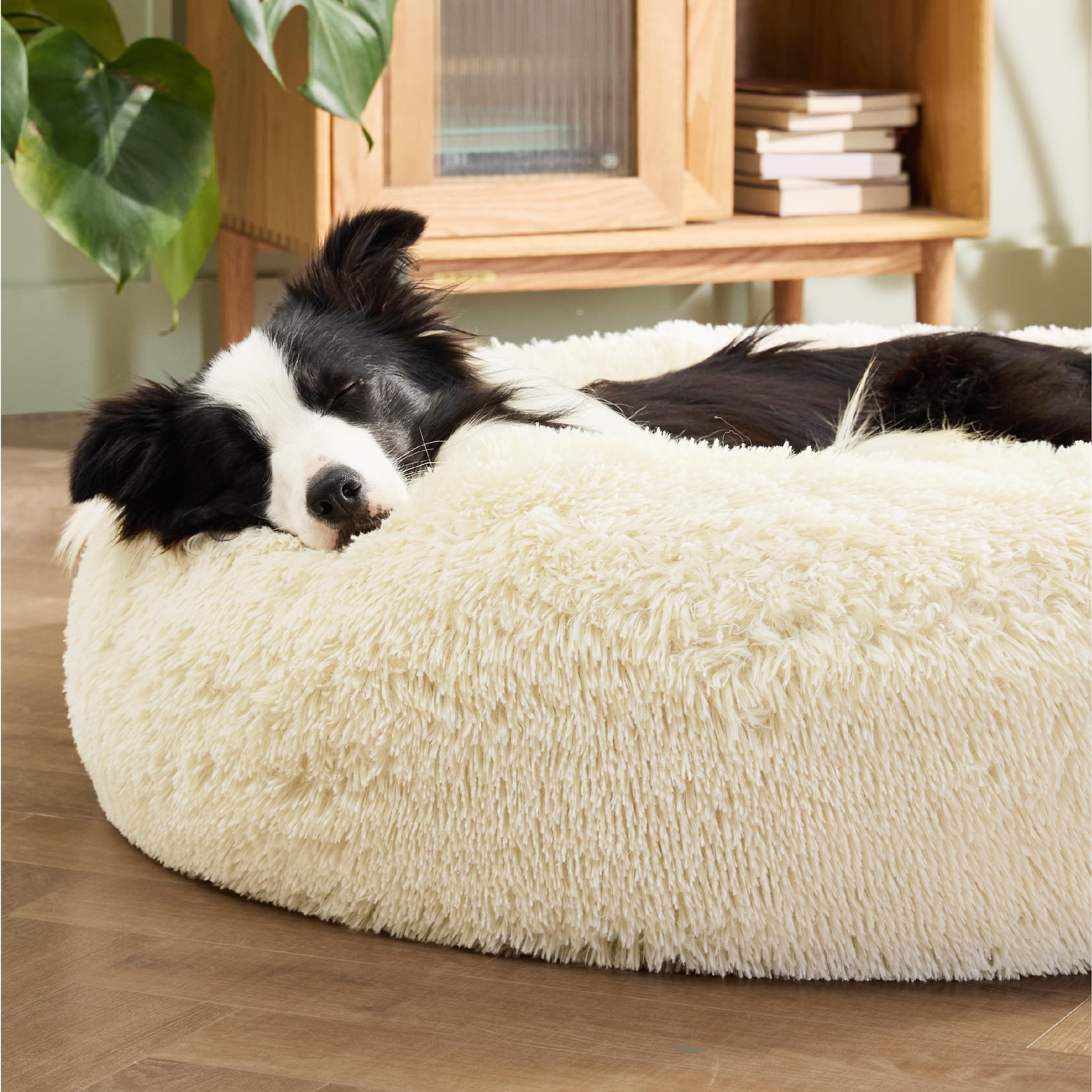 Bedsure donut dog bed non-slip base keeps bed in place on floors