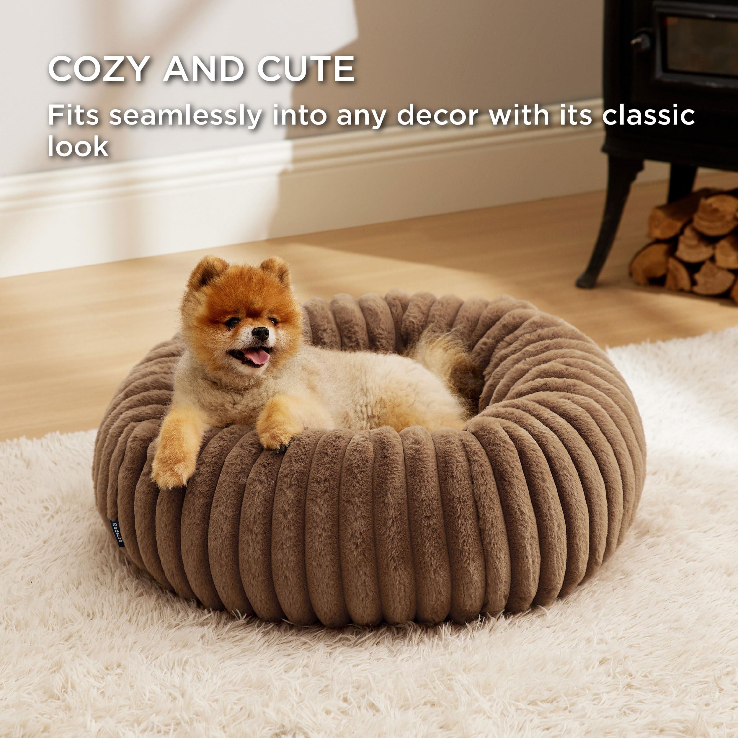 Bedsure donut small dog bed faux fur close-up for cozy warmth.